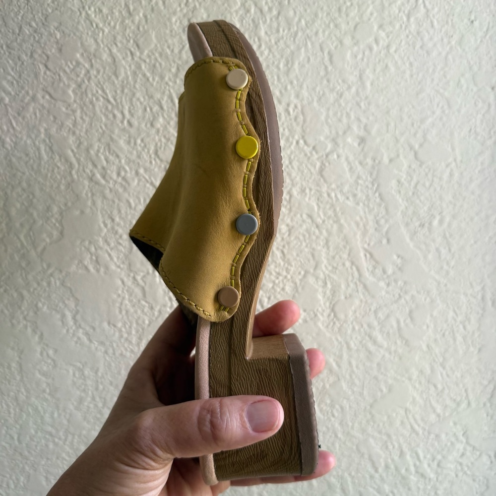 Dansko Giana Yellow Mules Comfortable Leather Sandals Women’s Size 38EU - Picture 7 of 9